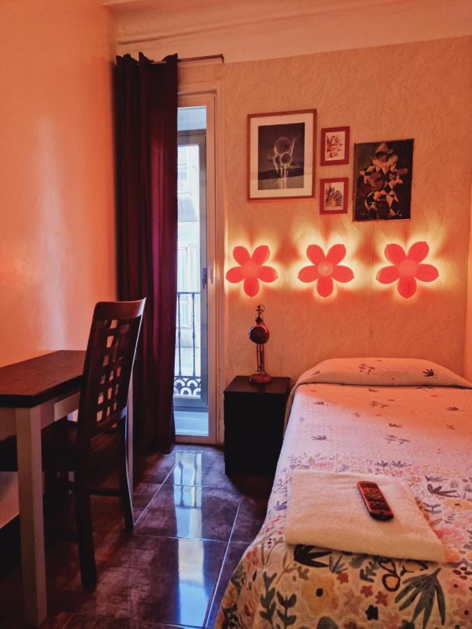 Casa De Huespedes Dolce Vita Μαδρίτη Εξωτερικό φωτογραφία