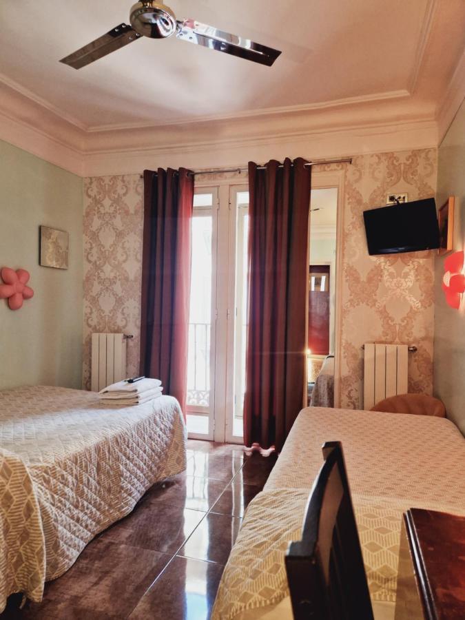 Casa De Huespedes Dolce Vita Μαδρίτη Εξωτερικό φωτογραφία