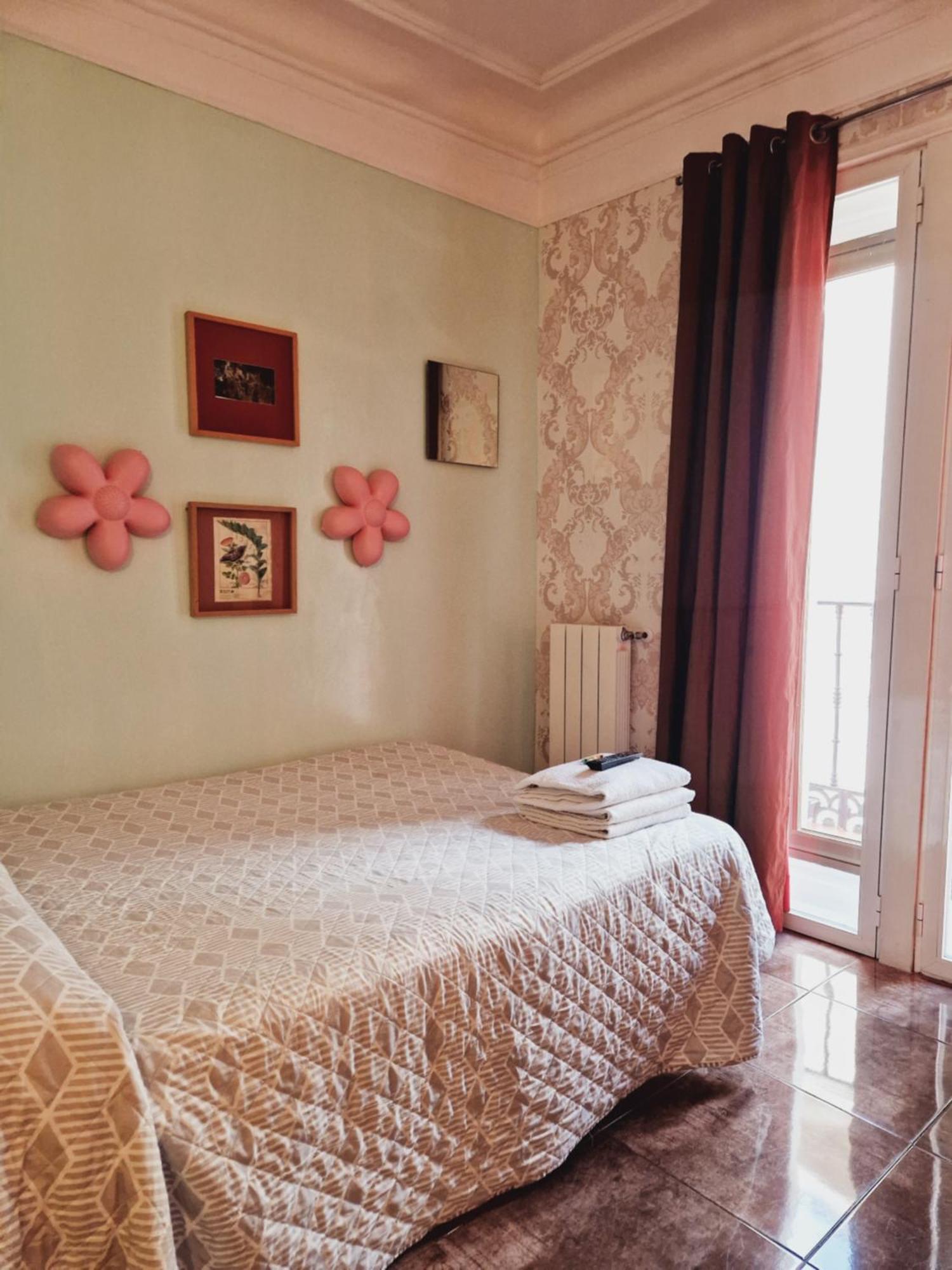 Casa De Huespedes Dolce Vita Μαδρίτη Εξωτερικό φωτογραφία