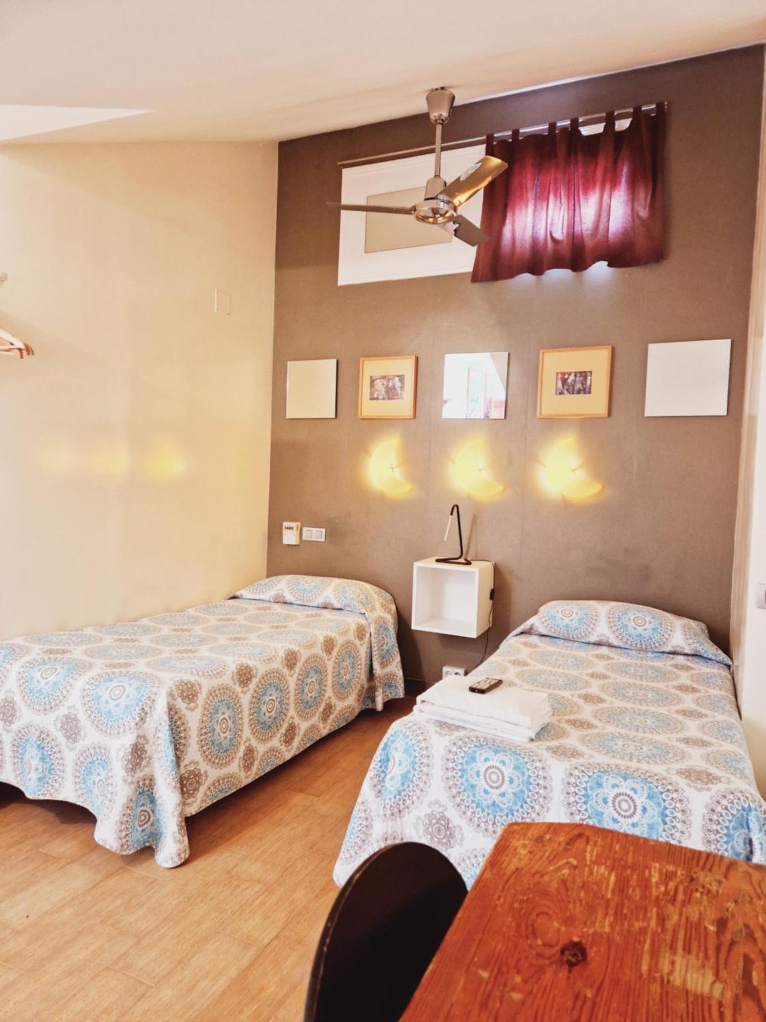 Casa De Huespedes Dolce Vita Μαδρίτη Δωμάτιο φωτογραφία