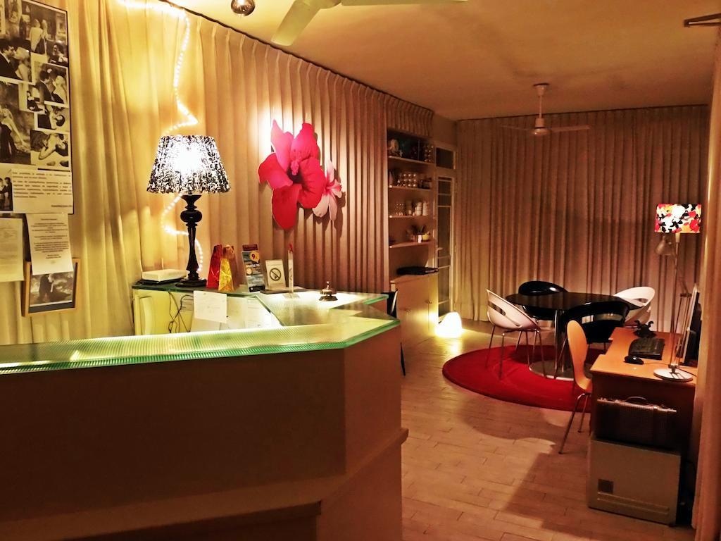 Casa De Huespedes Dolce Vita Μαδρίτη Εξωτερικό φωτογραφία